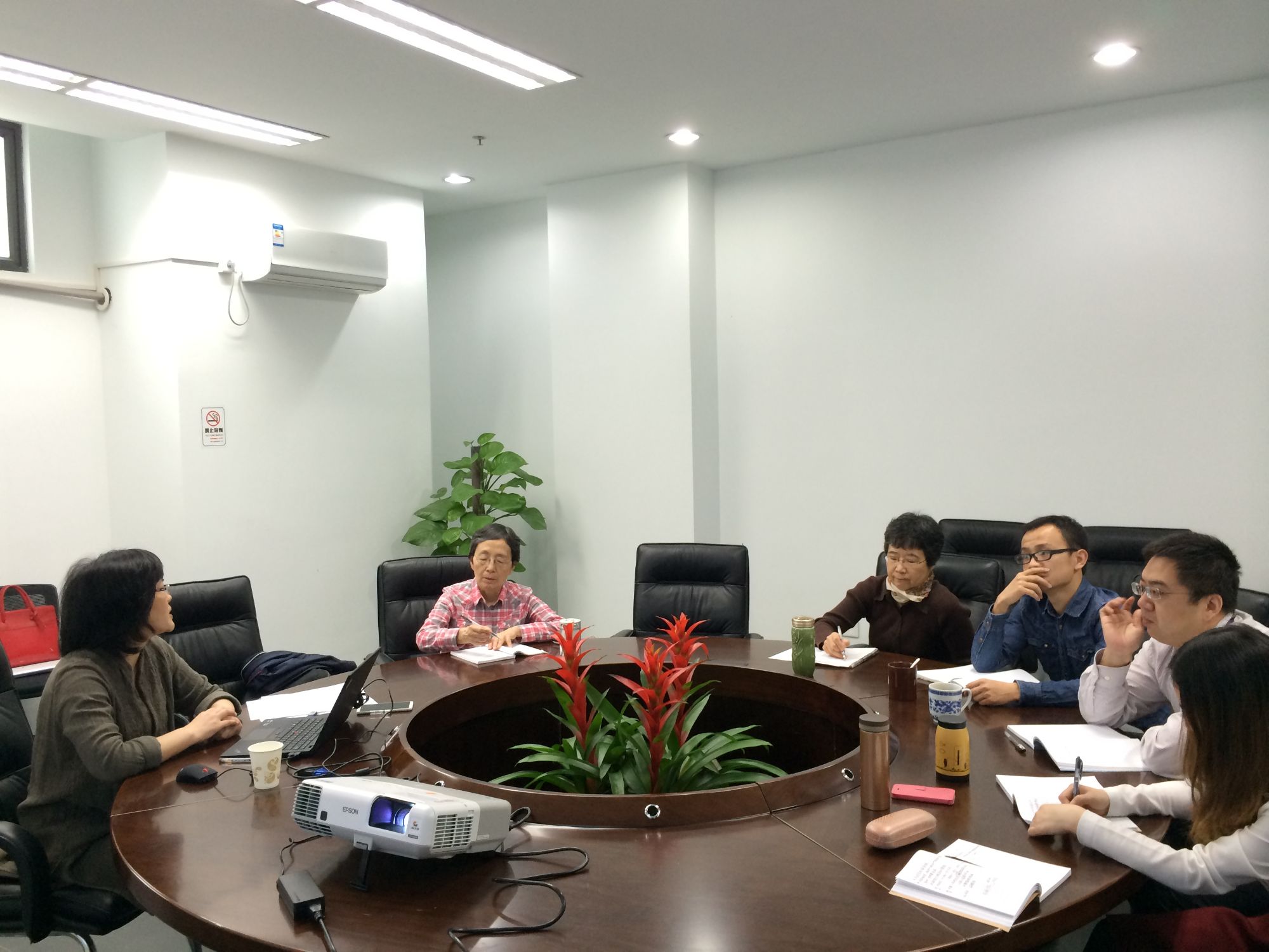 Professor Wan Xiulan Was Invited for Conducting Special Training on African Higher Education