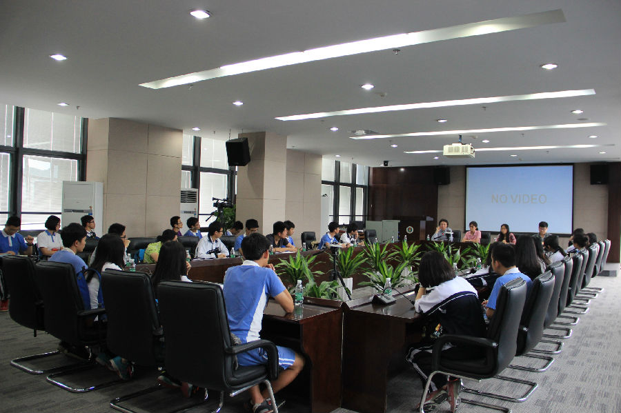 Shenzhen High School of Science Visited the Department of Biology