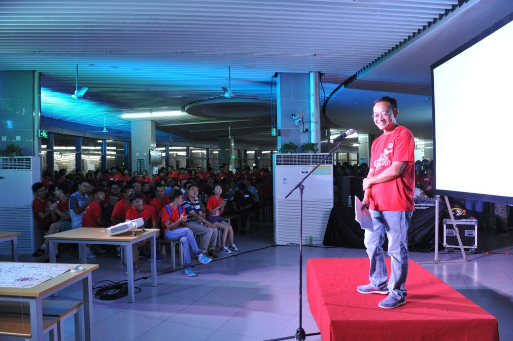 Zhicheng College Held the First Plenary Meeting, the Meet-and-Greet between Dean and Students Successfully.