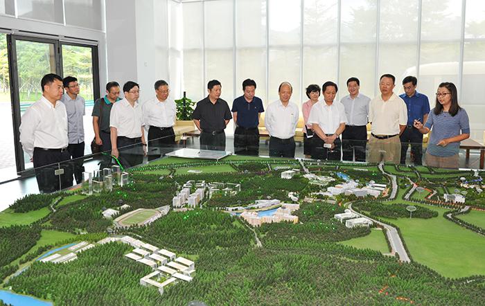 The Director of Guangdong Department of Education, Luo Weiqi, and the Delegation Visited SUSTC