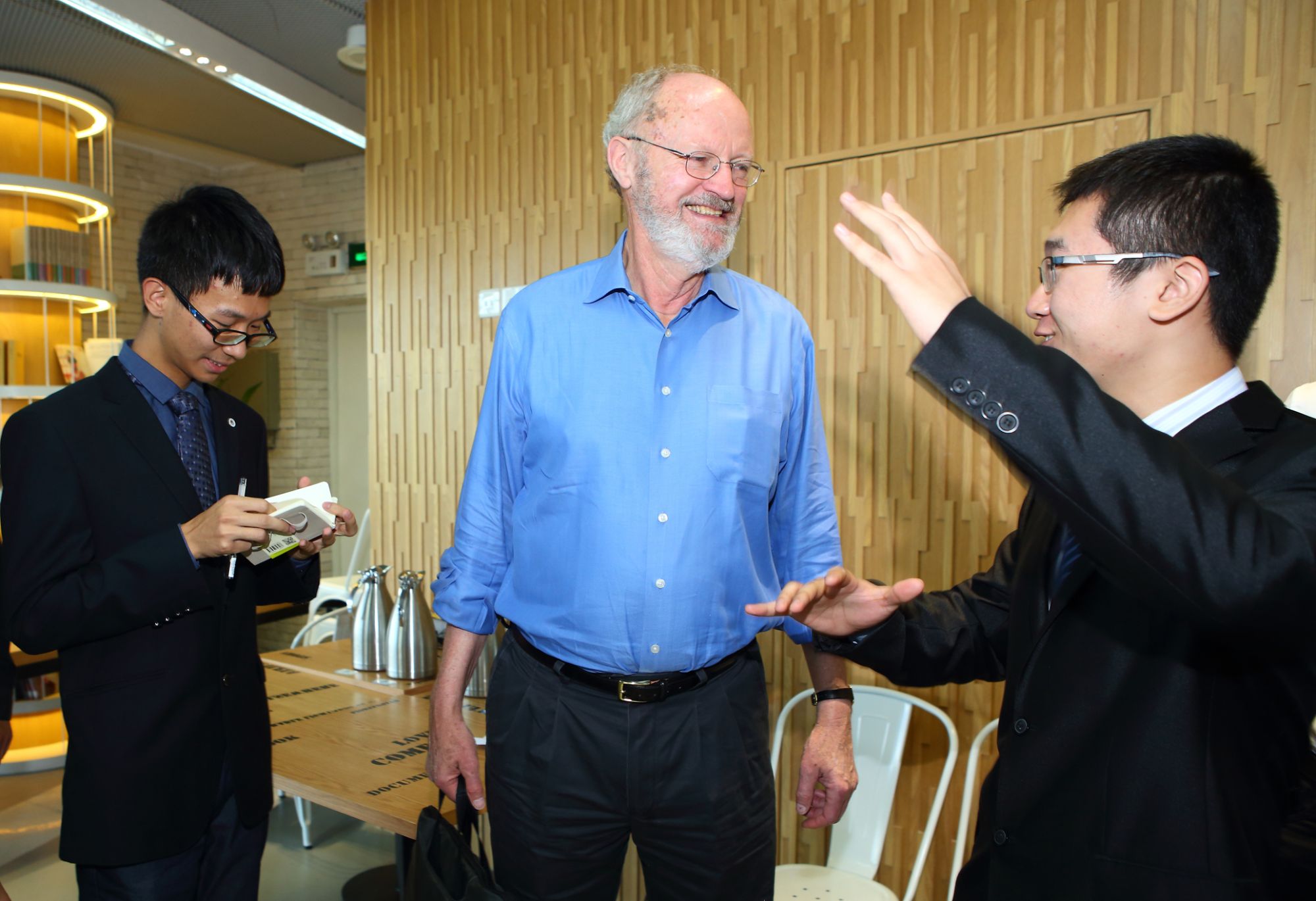 Nobel Laureate Met with SUSTC Students Prof. Grubbs Dispelled Doubts about University Life