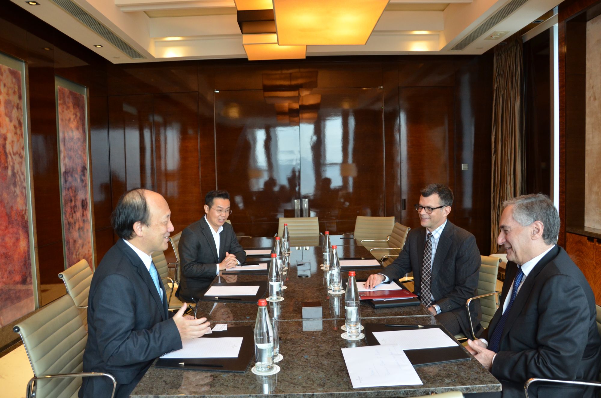 President Chen Shiyi Held Talks with President Robert Zimmer of University of Chicago