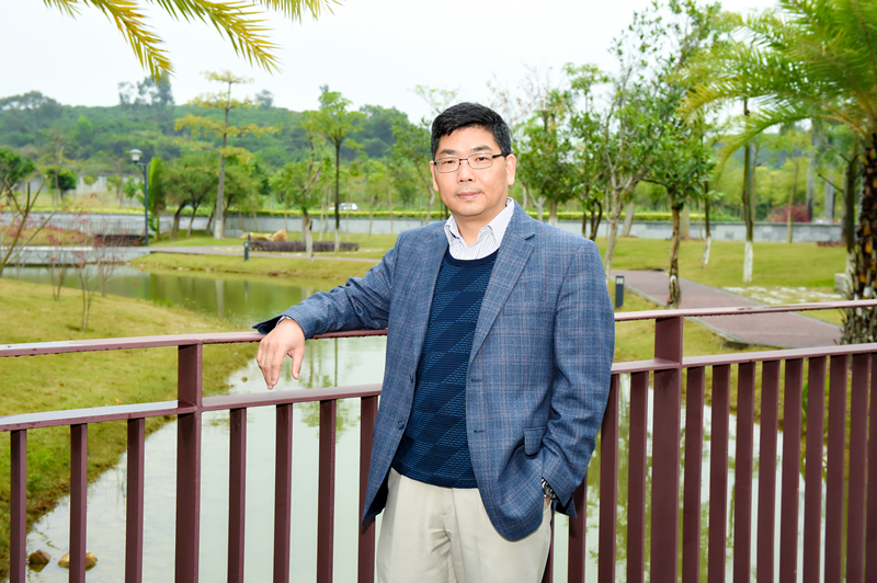 Interview with Professor & Chair Xiao Guozhi of Biology Department–Life and Health, Eternal Tasks of Research