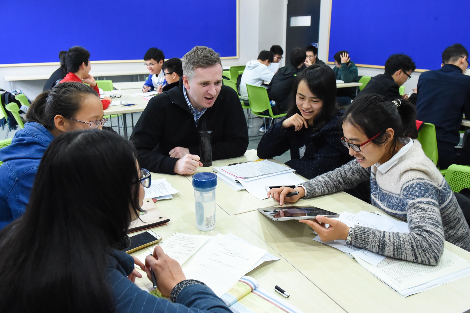 SUSTech Language Center：Develop Innovative Teaching Models to Cultivate Successful Communicators