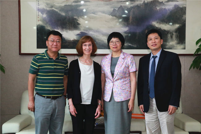 President of the International Association for the Study of Pain Professor Judith A. Turner visits SUSTech
