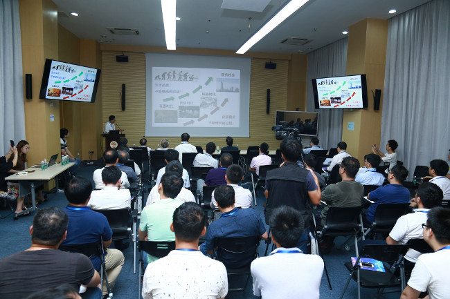 SUSTech Holds Seminar for Chinese Academy of Sciences on Low-dimensional Artificial Microstructure Materials