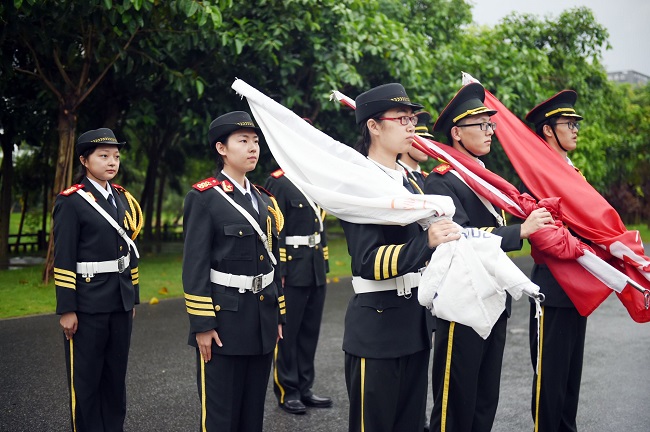 National flag-raising ceremony held at SUSTech on National Day