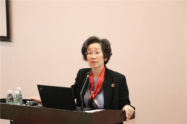 Professor Yuan Ming from Peking University gives lecture on youth’s responsibility in great countries