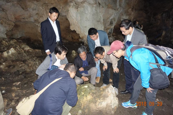 SUSTech Conducts Environmental Magnetic Study in Ancient Karst Cave Archaeological Research