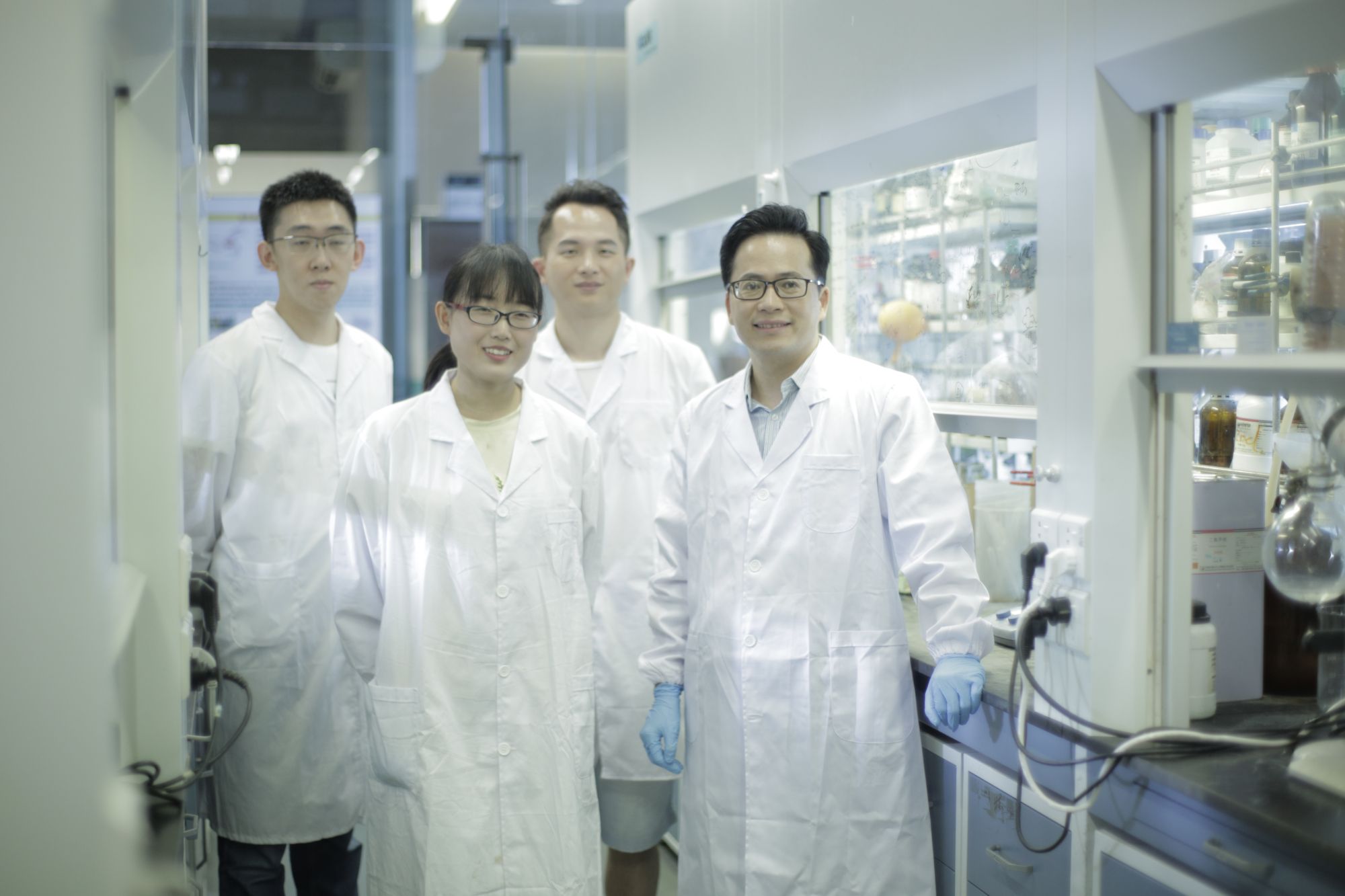 SUSTech research group synthesized important natural product