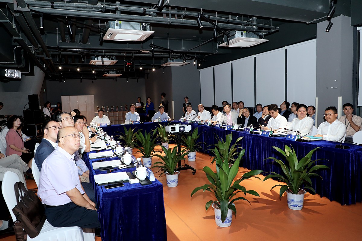 Guangdong Province vice-Governor learns more about SUSTech