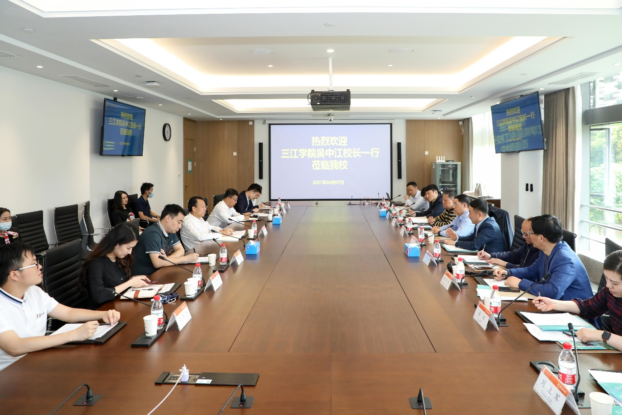 President of Sanjiang University visits SUSTech