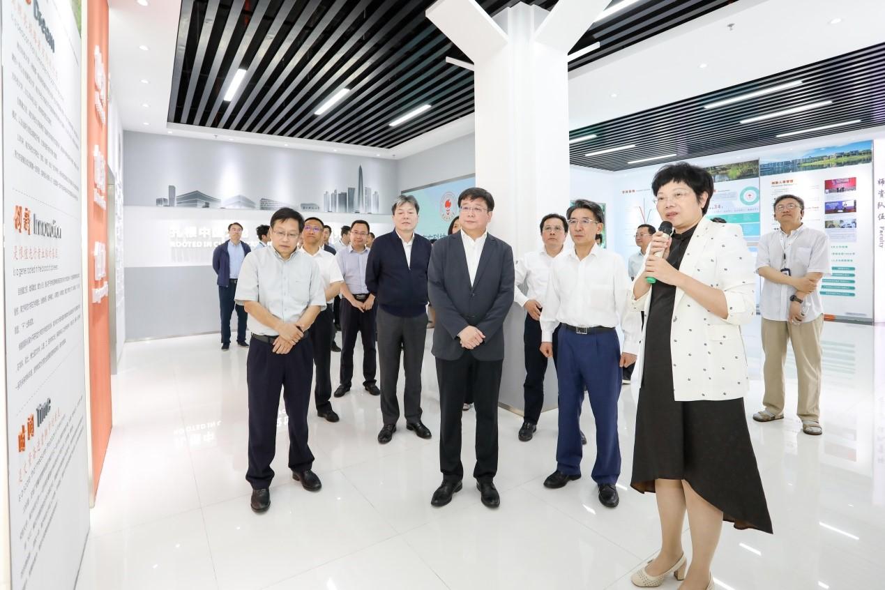 Vice Mayor of Shanghai visits SUSTech