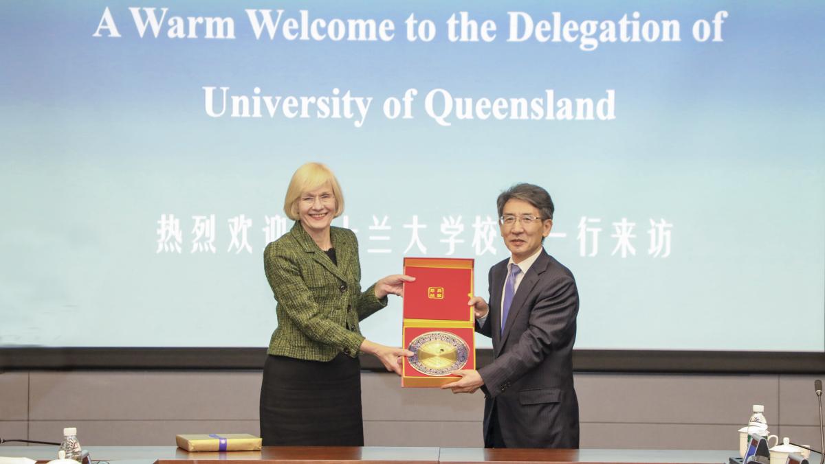 University of Queensland President visits SUSTech