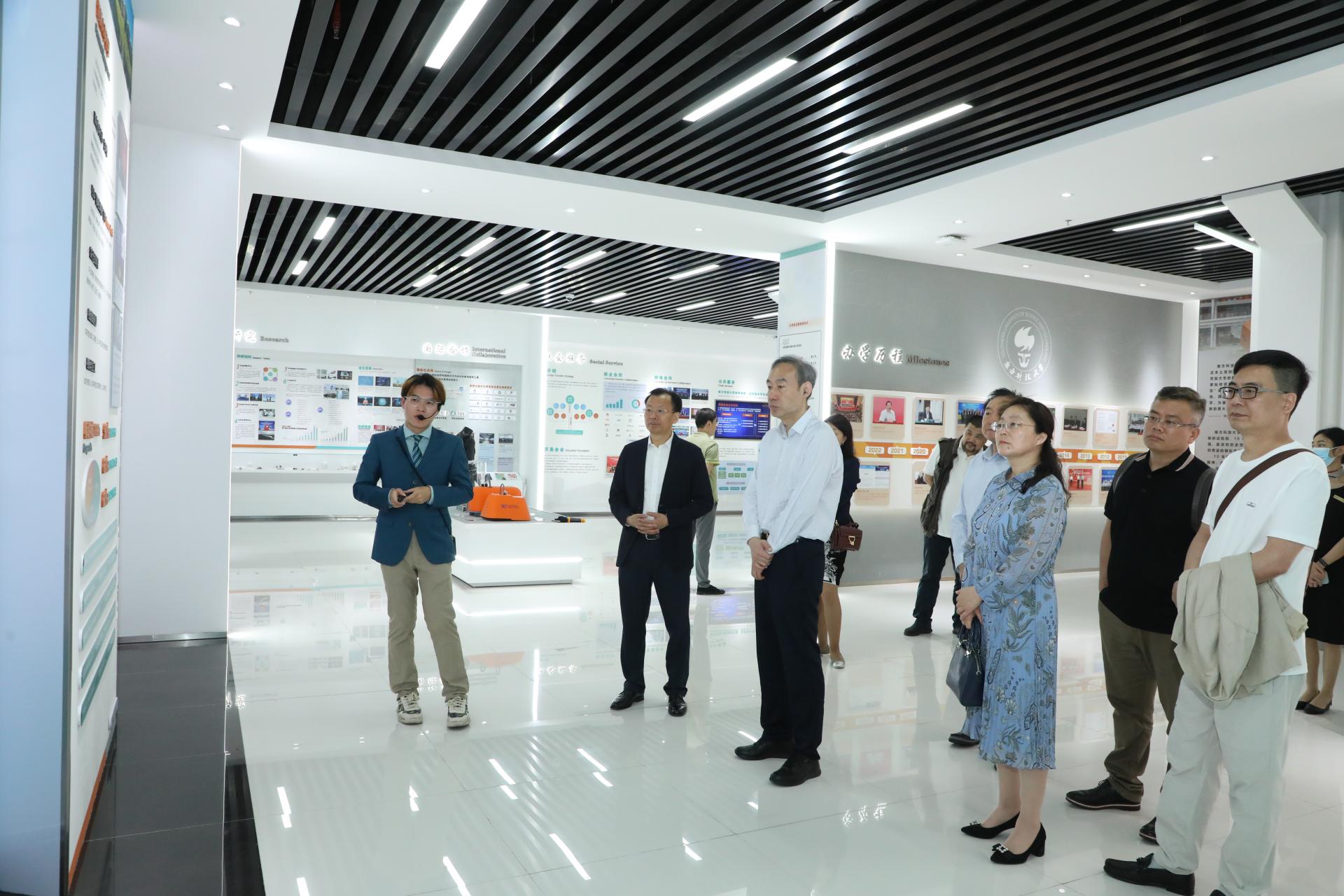 Delegation from Jilin University of Arts visits SUSTech