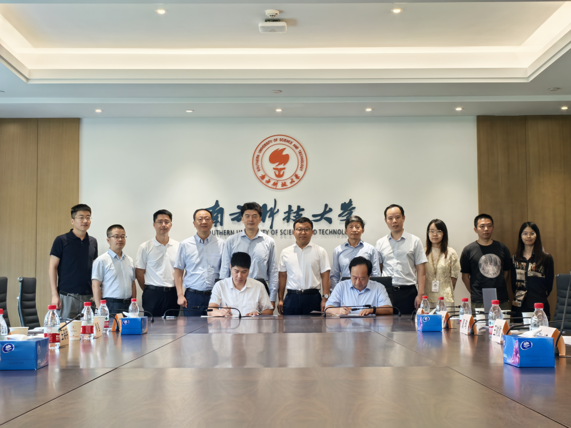 SUSTech’s Risks-X and Tax Science and Research Institute of Shenzhen Tax Service sign strategic cooperation agreement