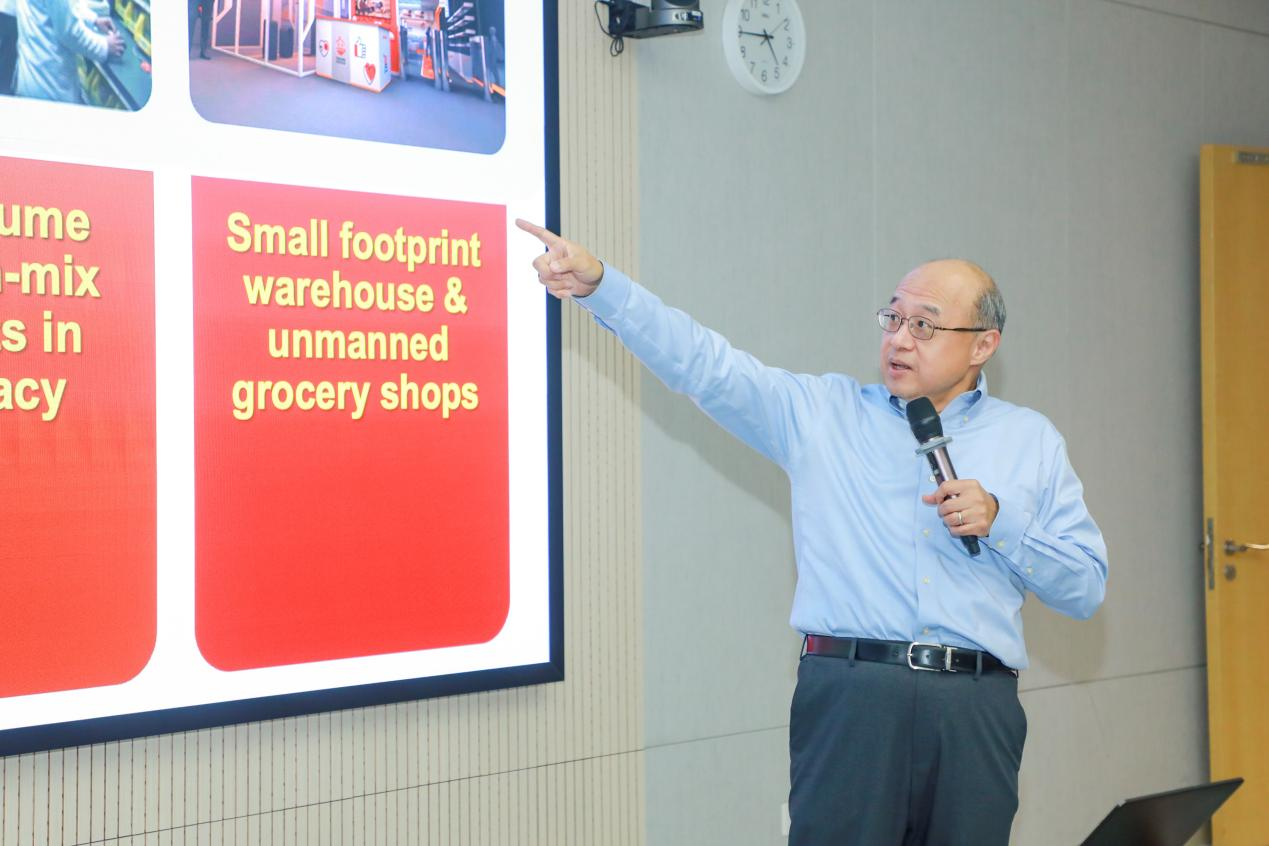 Academician I-Ming CHEN speaks about robot perception and learning